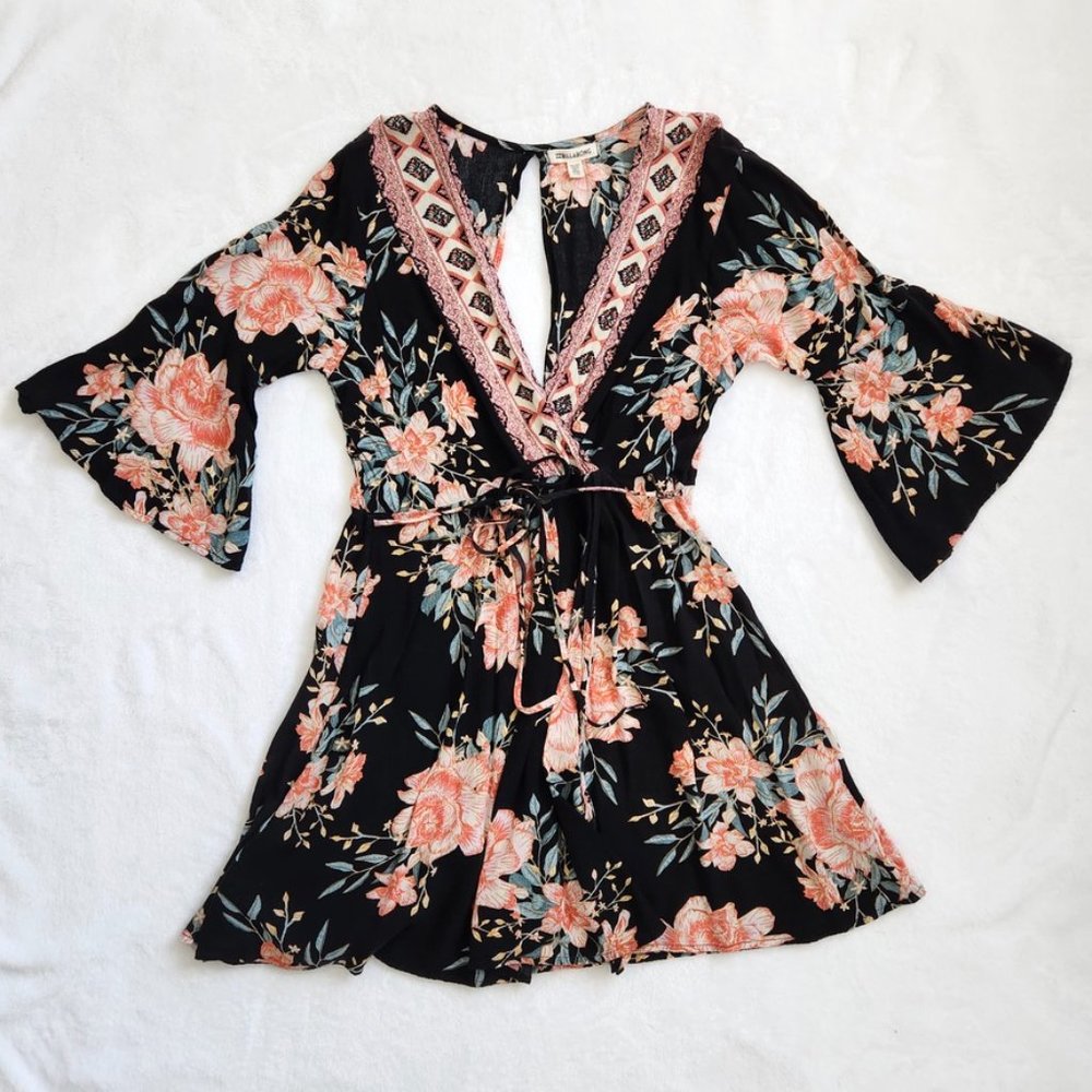 Billabong Bell Sleeve Black Floral Dress Wrap Flowy Keyhole Cutout Medium
